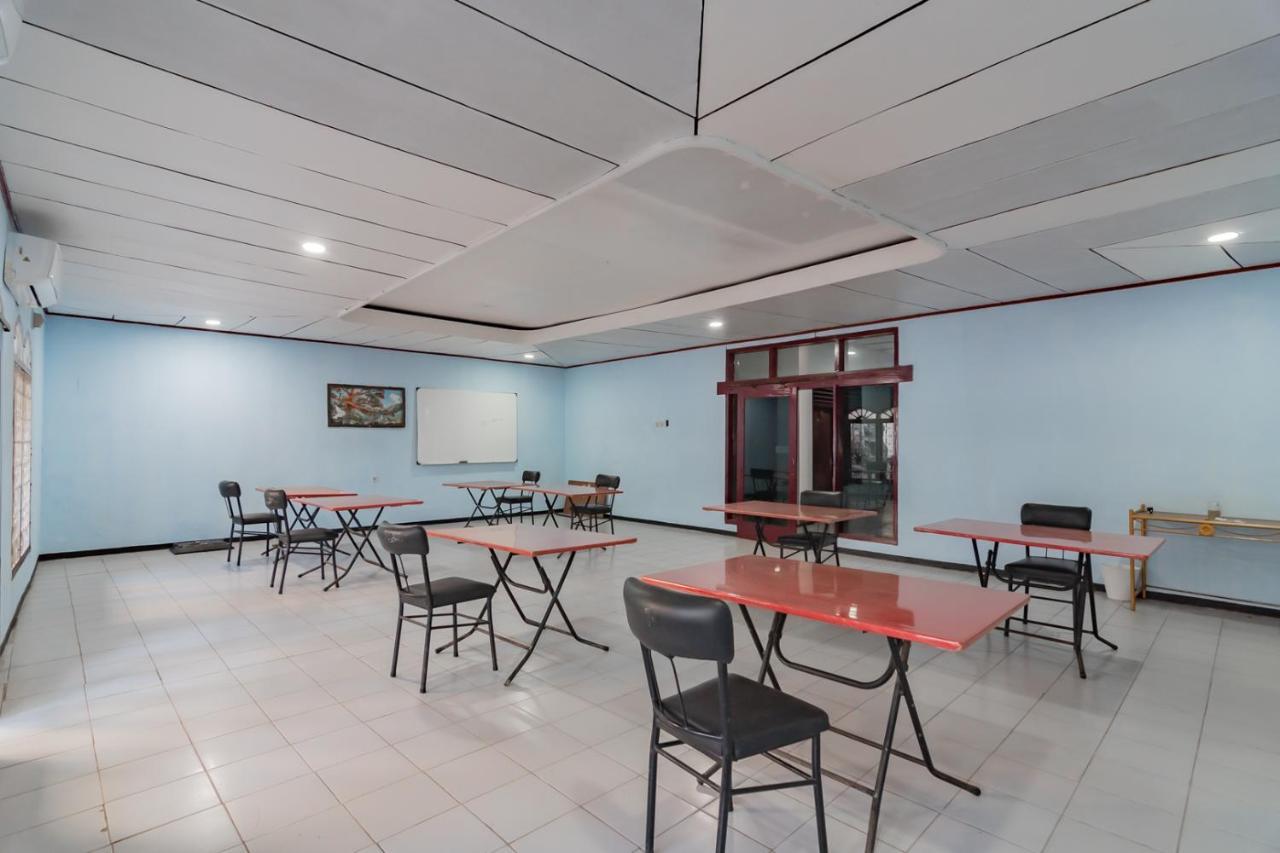 Hotel Markoni Pamanukan Mitra Reddoorz Pamanukan Hilir 外观 照片