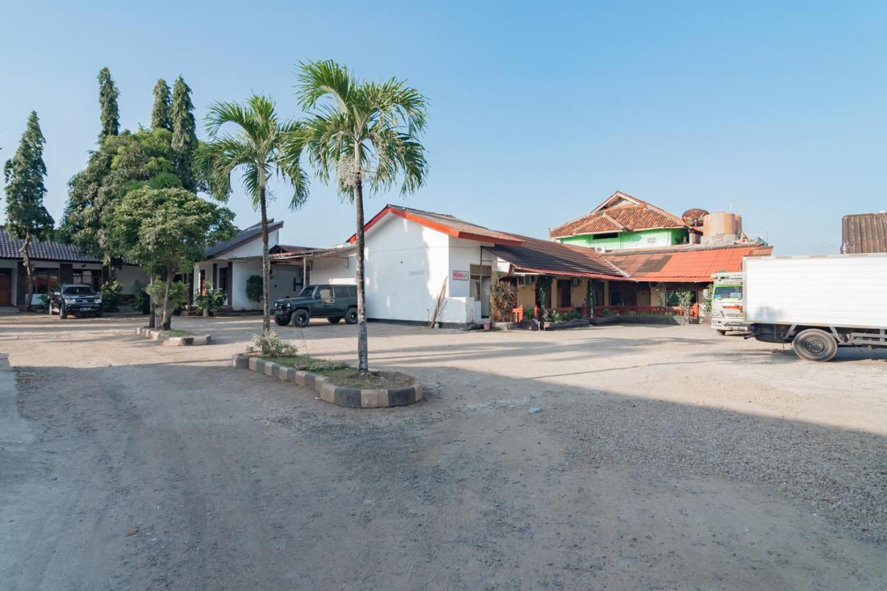 Hotel Markoni Pamanukan Mitra Reddoorz Pamanukan Hilir 外观 照片