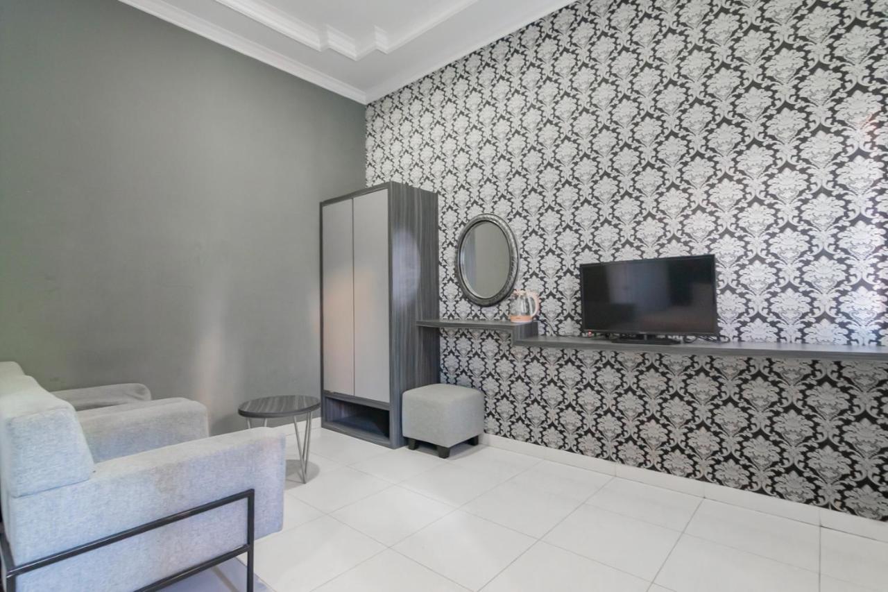 Hotel Markoni Pamanukan Mitra Reddoorz Pamanukan Hilir 外观 照片